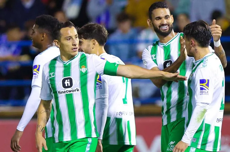 Soi Kèo Elche Vs Betis - La Liga - 20/08/2025 Phong độ Elche vs Betis không quá ấn tượng